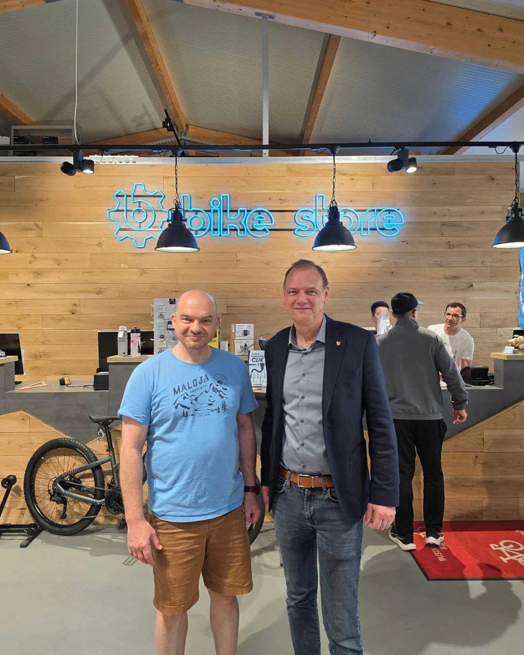 Gemeinsames Foto beim 10 Jahre bike-store Jubiläum in Haßfurt